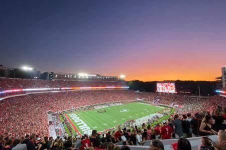 The Executive Loft - Walk To Sanford Stadium Athens Exterior foto